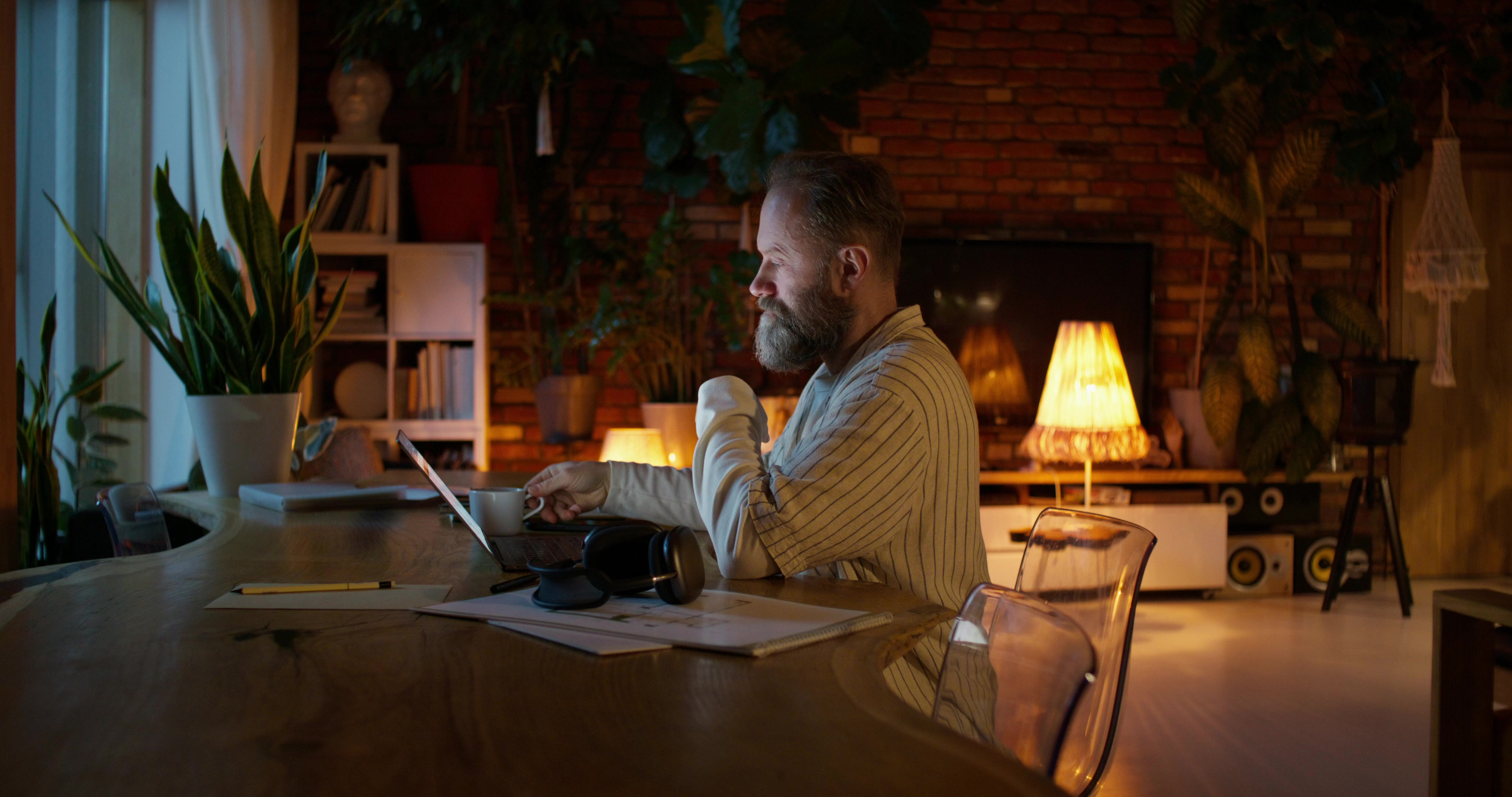 How Your Credit Score Affects Your Funeral Financing Options